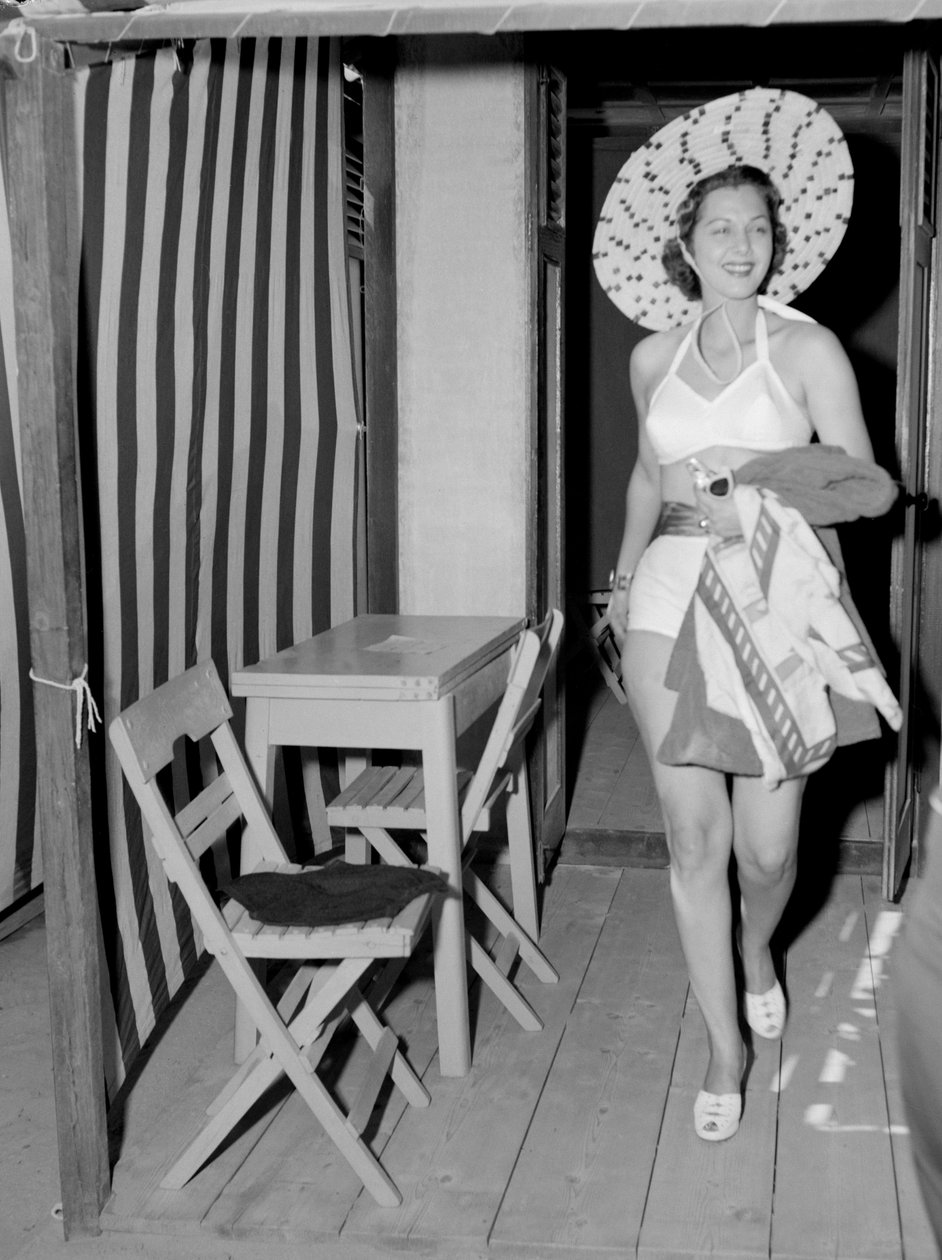 SKUESPILLEREN MARIA MONTEZ PÅ DEN INTERNASJONALE FILMFESTIVALEN I VENICE - 1950 av Unbekannt