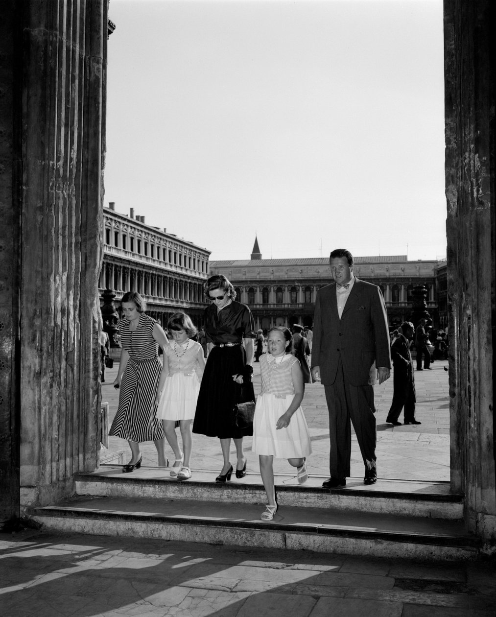 FORRETNINGSMANNEN HENRY FORD II MED SIN FAMILIE PÅ SAINT MARK