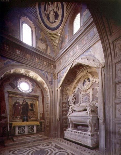 Kapellet til kardinal av Portugal, detalj av alteret og graven av Antonio Rossellino (1427-79) (bilde) av Unbekannt