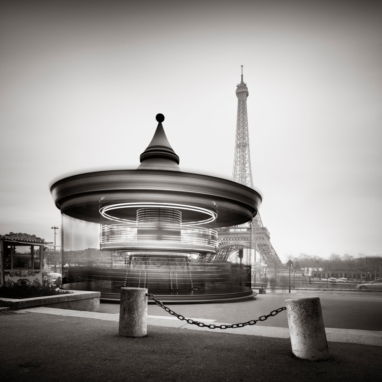 Tour Eiffel – Studie 2, Paris, Frankrike, 2013 (s/hvitt-bilde) av Leopold Blonder