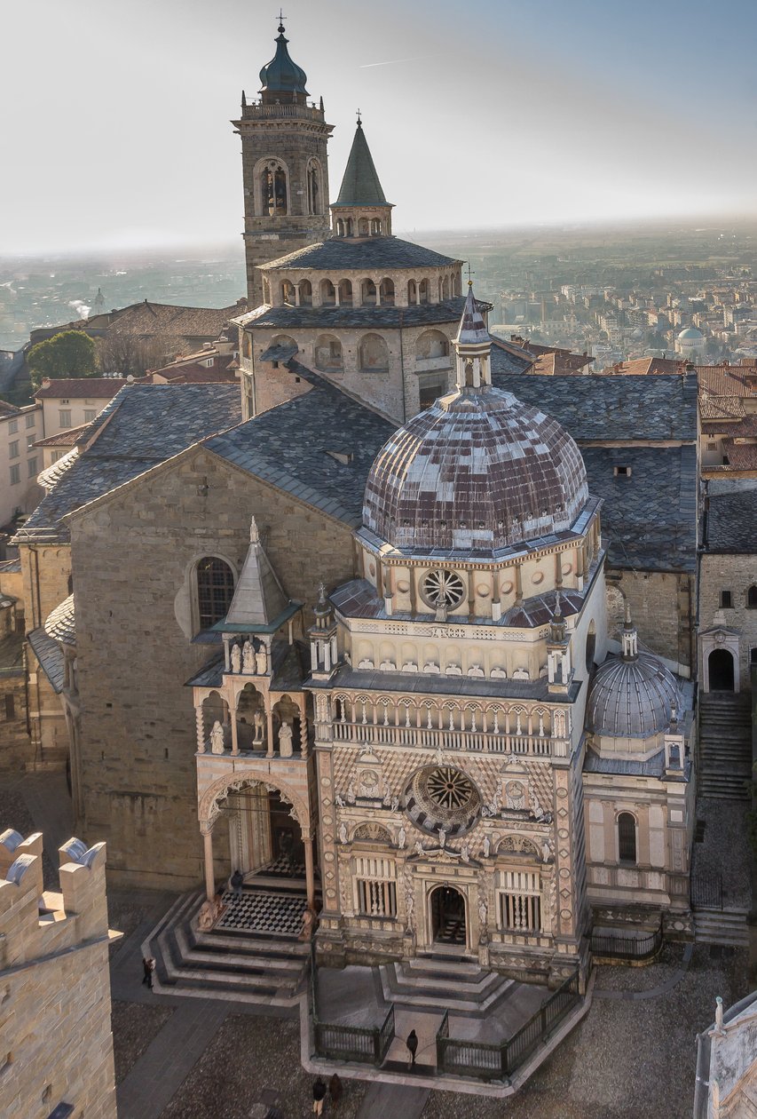 Utsikt over Piazza Duomo, Bergamo Alta, Italia (bilde) av Unbekannter Künstler