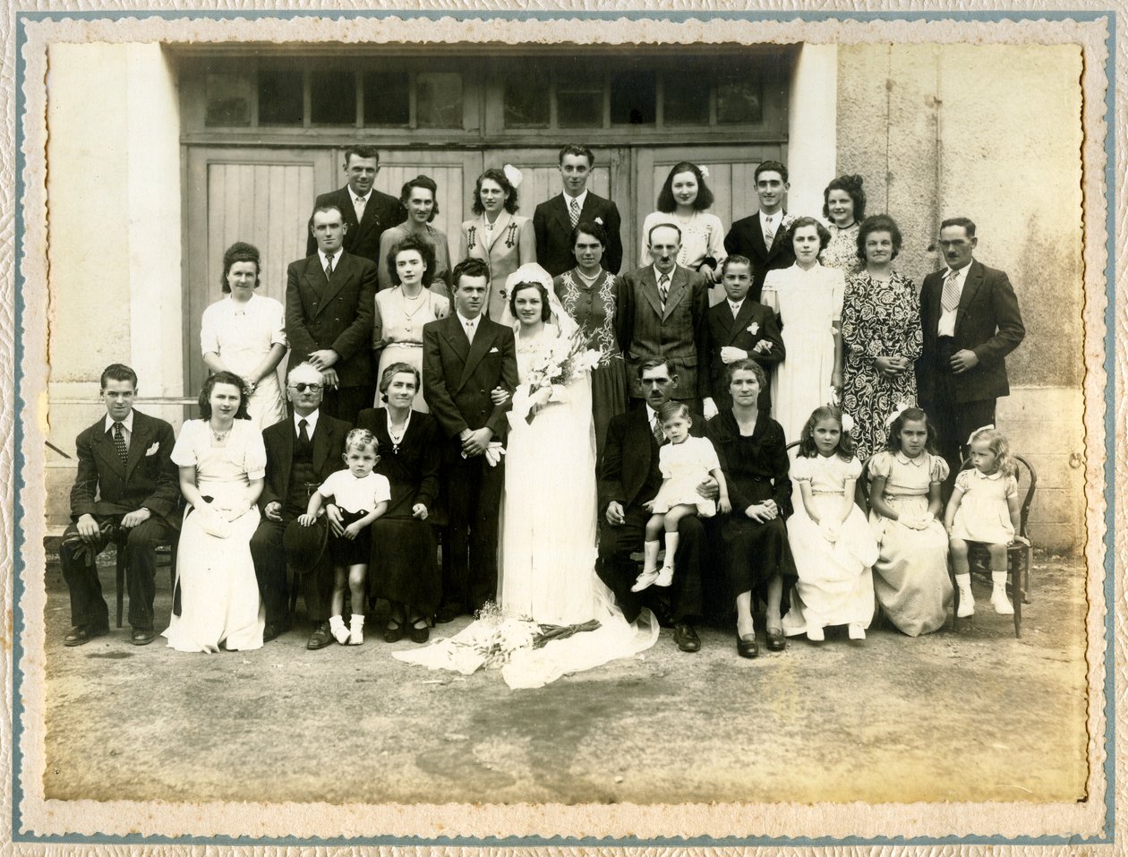 Bryllupsfotografering, i Lure, Frankrike, mellom 1940 og 1950 (s/hvitt-bilde) av Unbekannter Künstler