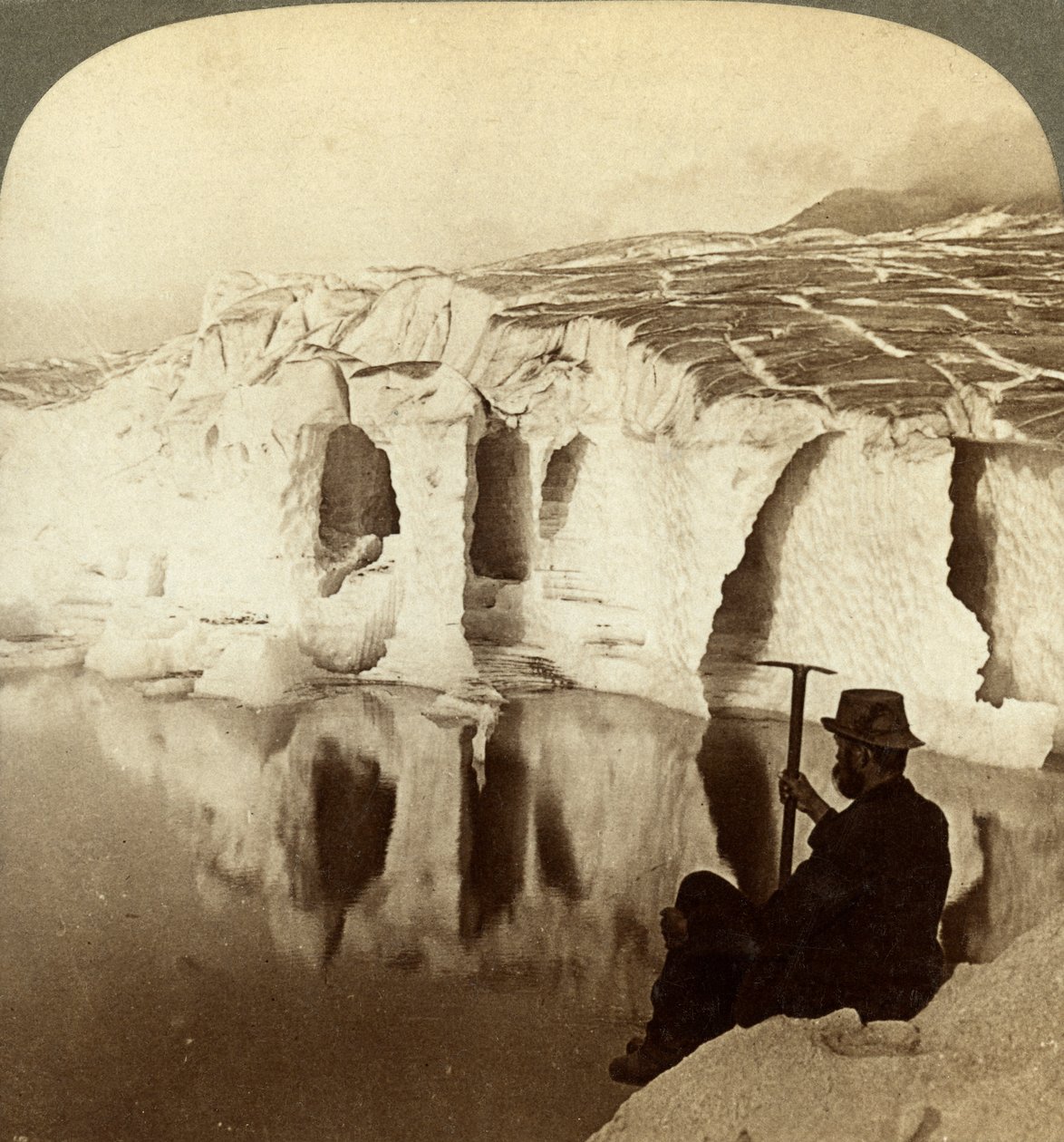 Aletschbreen og Marjelensjøen, Sveits. av Underwood and Underwood