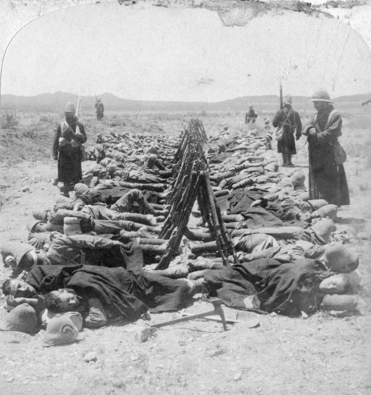 Britiske soldater som sover, Sør-Afrika, 2. boerkrig, 30. desember 1900 av Underwood and Underwood