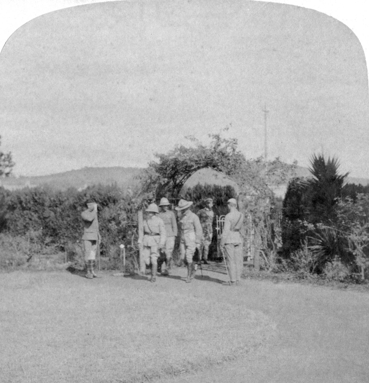 Feltmarskalk Lord Roberts og generalmajor Baden-Powell, Pretoria, Sør-Afrika, 1901. av Underwood and Underwood