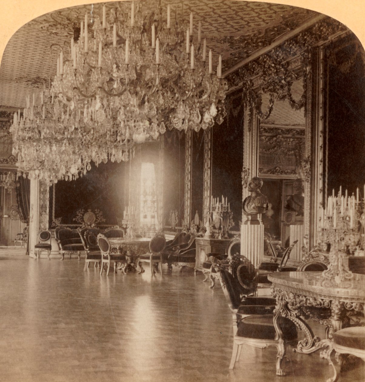 I den nydelige residensen til kong Oscar II., Royal Palace Stockholm, Sverige, 1902. av Underwood and Underwood