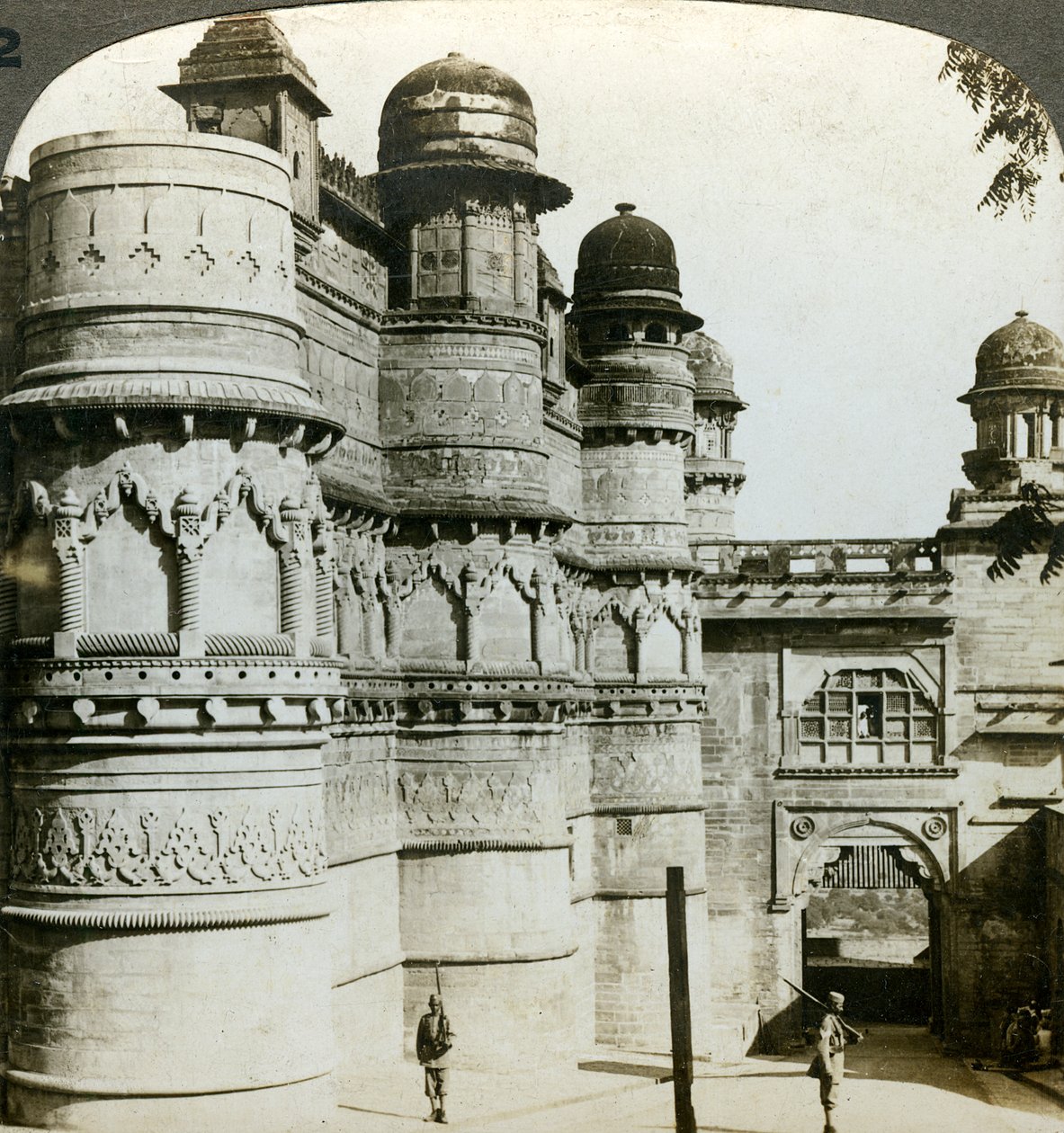 Man Singh Palace, Gwalior, Madhya Pradesh, India, ca 1900-tallet. av Underwood and Underwood
