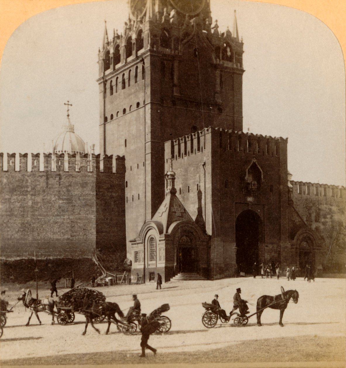 Spaski Voroto, Kremls hellige port,...Moskva, Russland, 1898. av Underwood and Underwood
