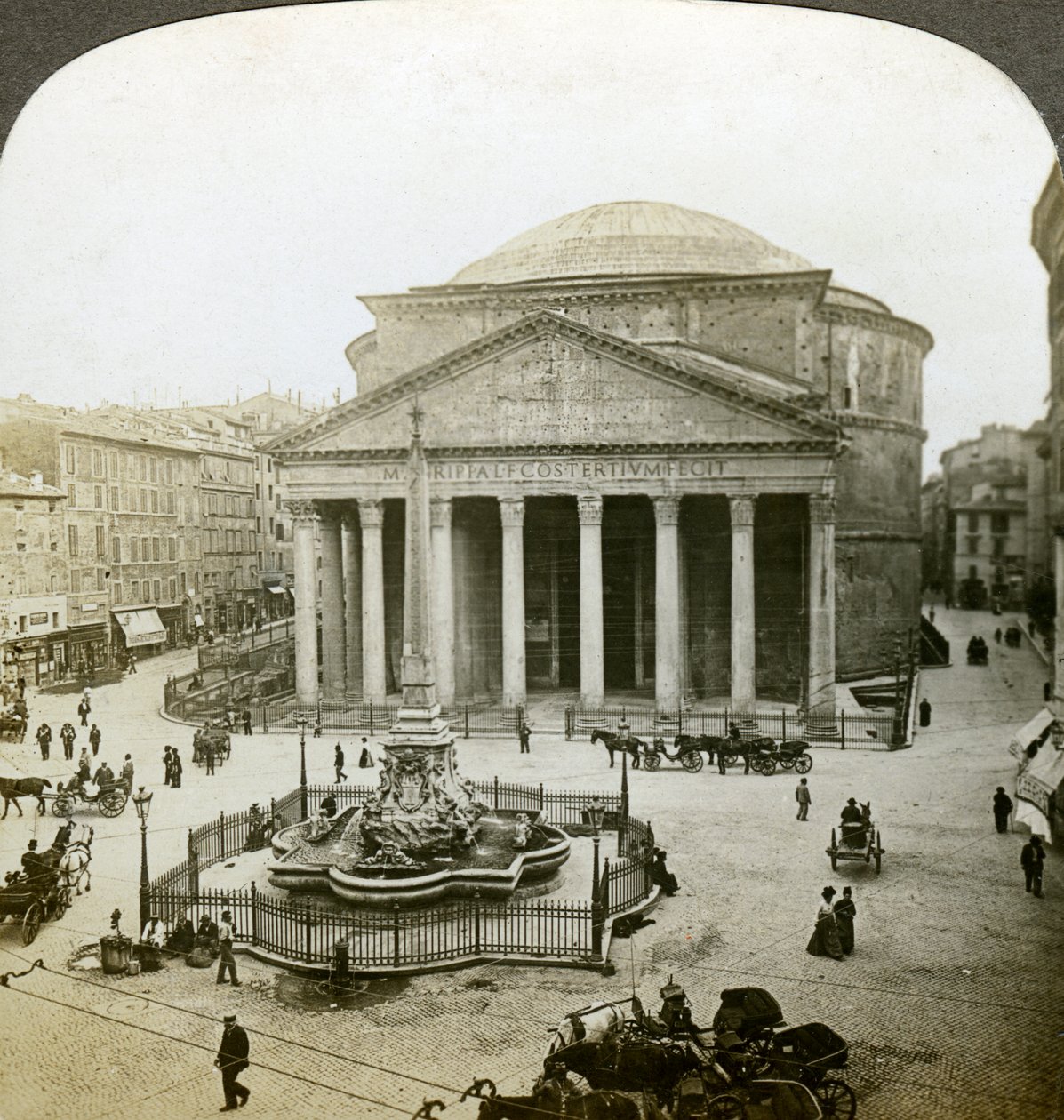 Pantheon og Piazza della Rotunda, Roma, Italia. av Underwood and Underwood