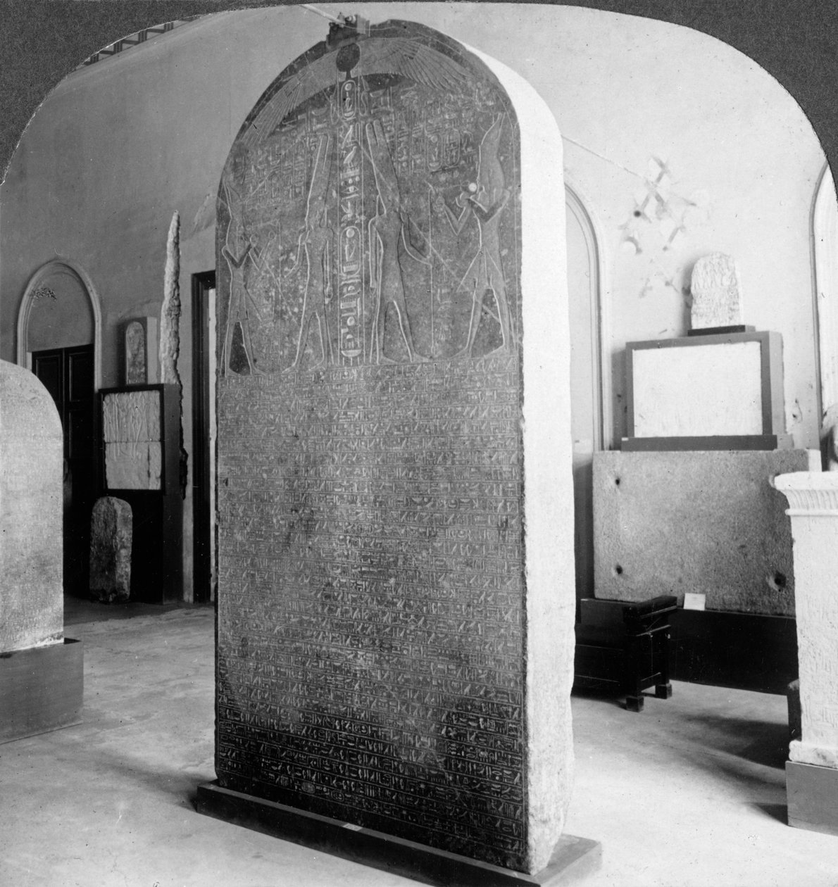 Stelaen til Amenophis III, Kairo-museet, Egypt, 1905. av Underwood and Underwood