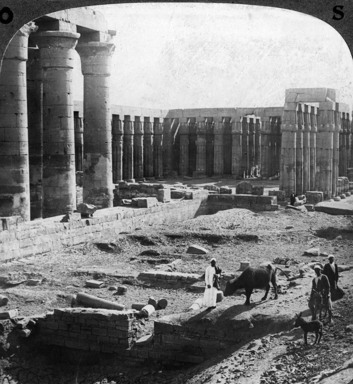 Luxor-tempelet, Theben, Egypt, ca 1900. av Underwood and Underwood