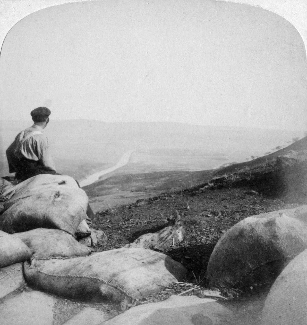 Tugela-elven og Mount Alice fra Spion Kop, Sør-Afrika, 1901 av Underwood and Underwood