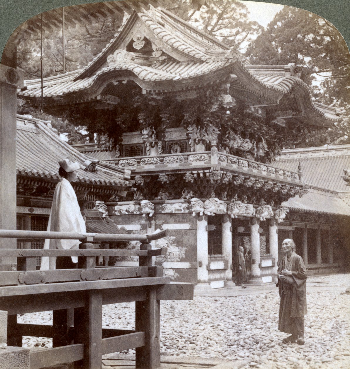 Natt prestisjetunge hånd, buddy st hand MP, oversatt av Nikko, Japan, 1904 av Underwood and Underwood