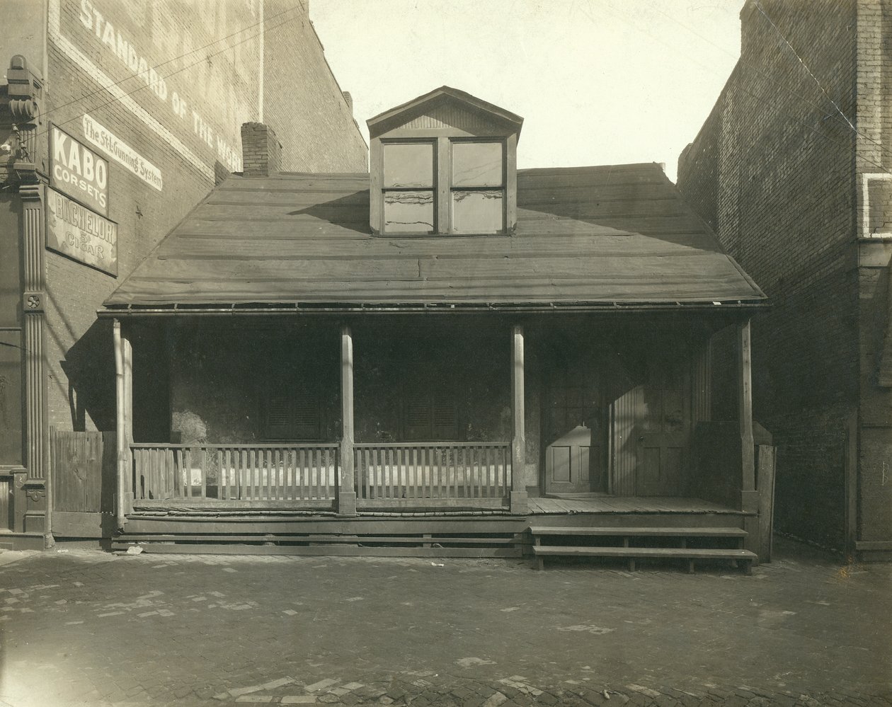 Joseph Labadie Residence. Fourth Street på østsiden sør for Poplar av Unknown