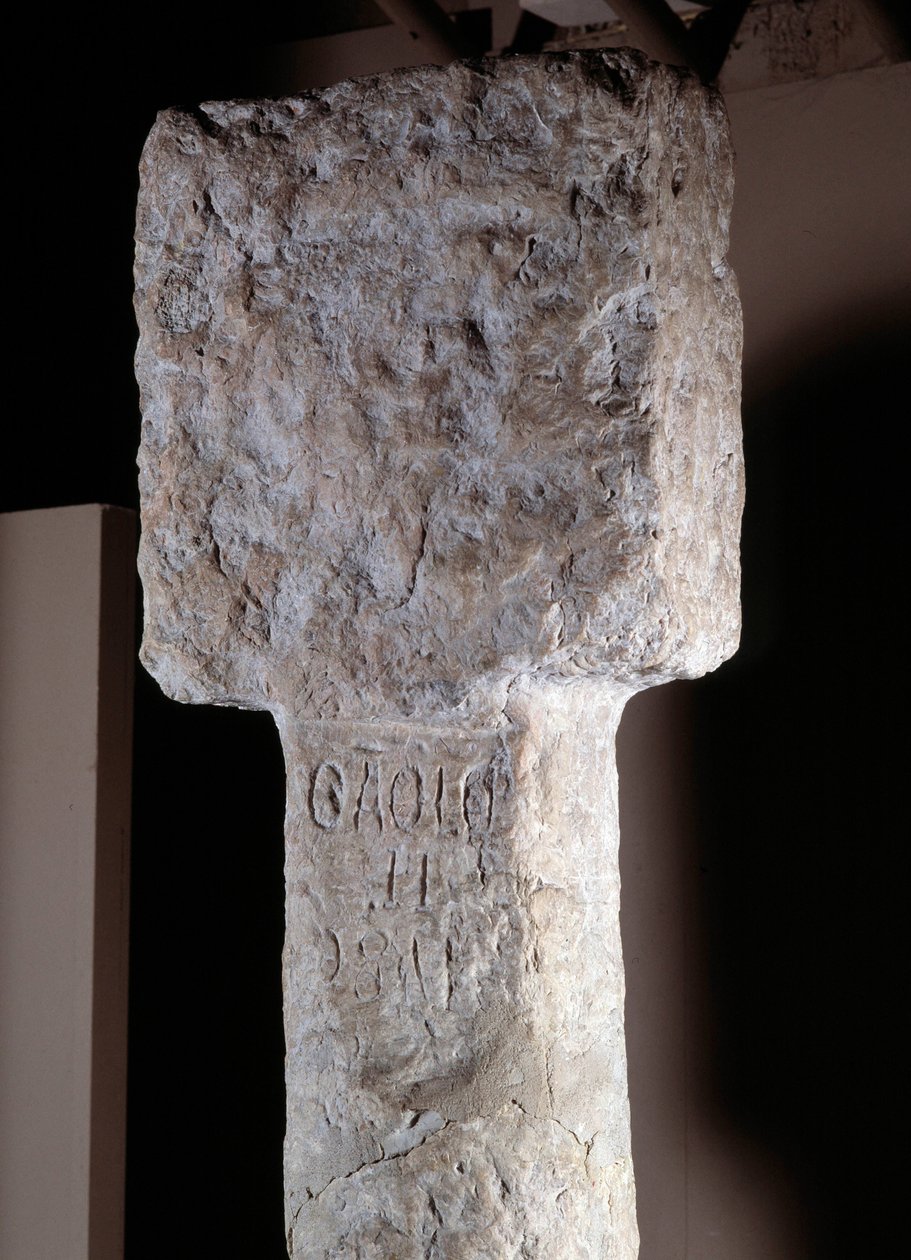 Afrikansk kunst: detalj av en besittelsessøyle kjent som Saint Augustine erige av den portugisiske oppdageren Diogo Cao (eller Diego Cam) i Sør-Angola. 1486. Lisboa, Nasjonalmuseet for antikk kunst av Unknown artist
