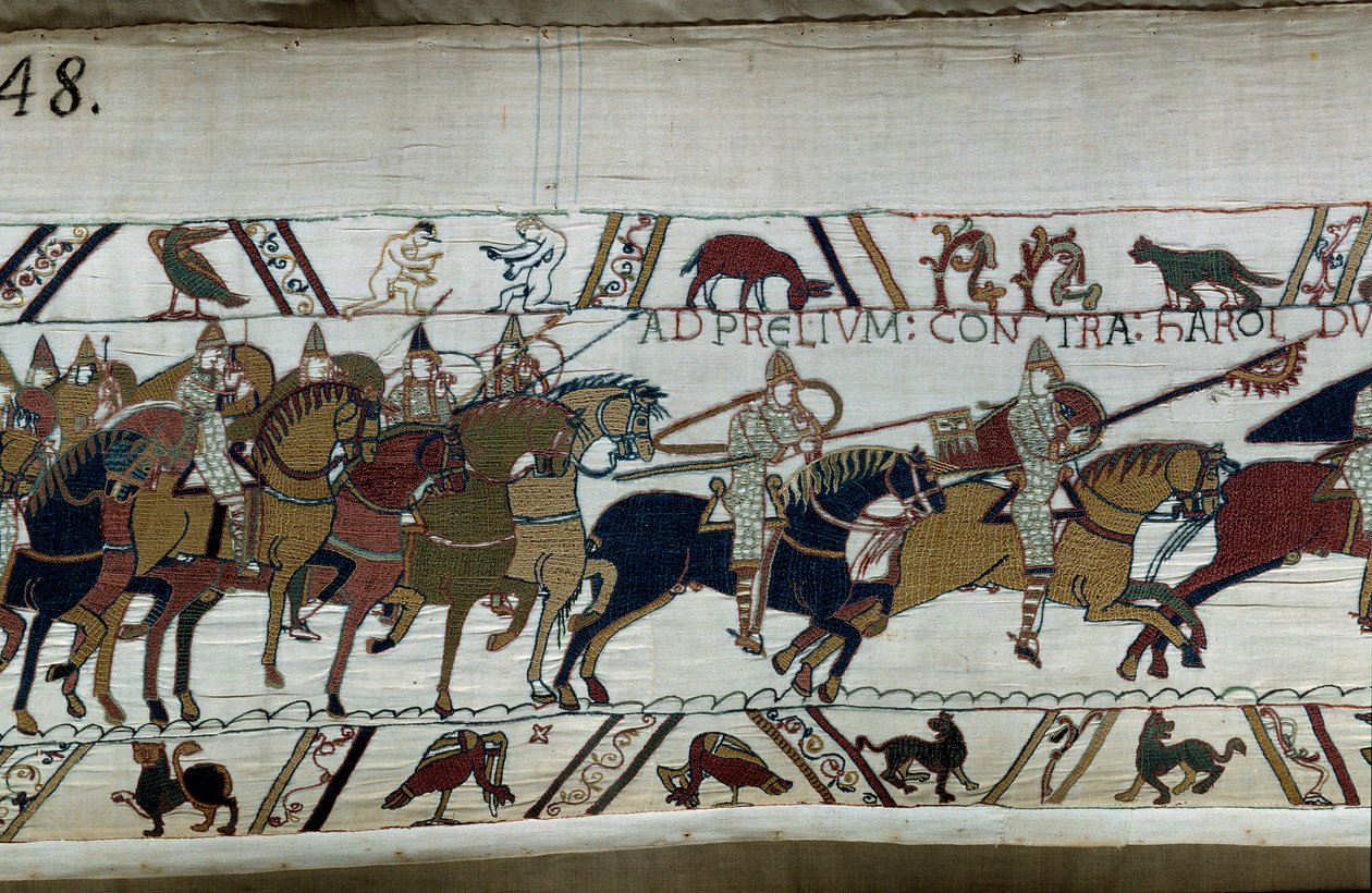 Erobringen av England av den normanniske hertugen Vilhelm Erobreren (1027-1087) i 1066: hæren hans rykker frem mot den til Harold II a Hastings. Nederst til venstre, to nakne menn. Detalj av billedvev av Bayeux eller broderi av dronning Mathilde av Unknown artist