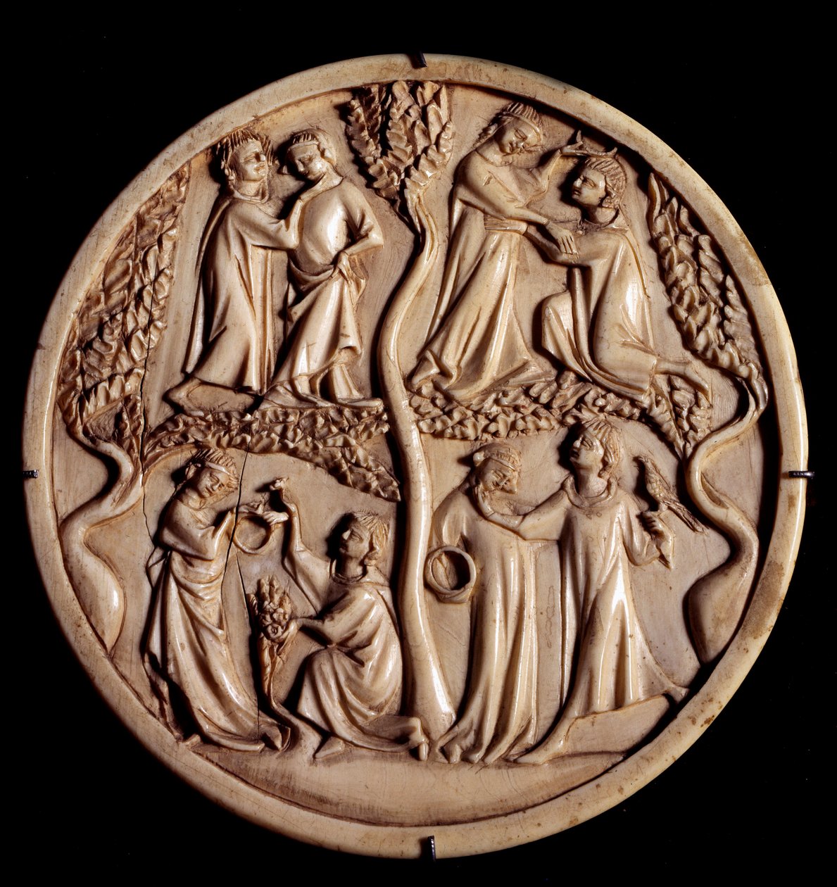 Høflige kjærlighetsscener. Elfenbens speilboksventiler. Begynnelsen av 1300-tallet. Dim. 11 cm. Paris, Louvre-museet av Unknown artist