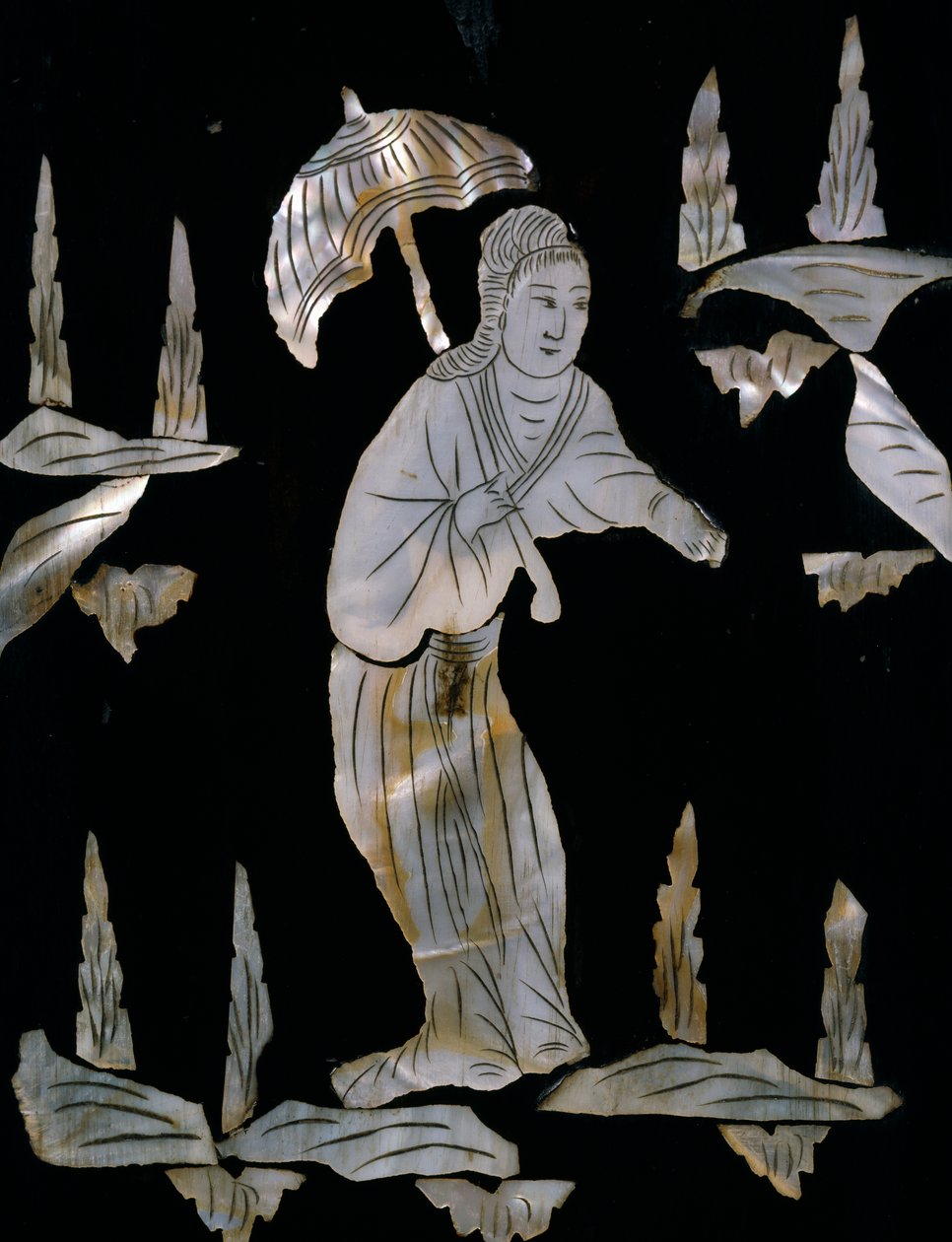 Kvinnefigur med paraply, detalj fra perlemor innlagt skap med kinoseriedekor av Unknown artist