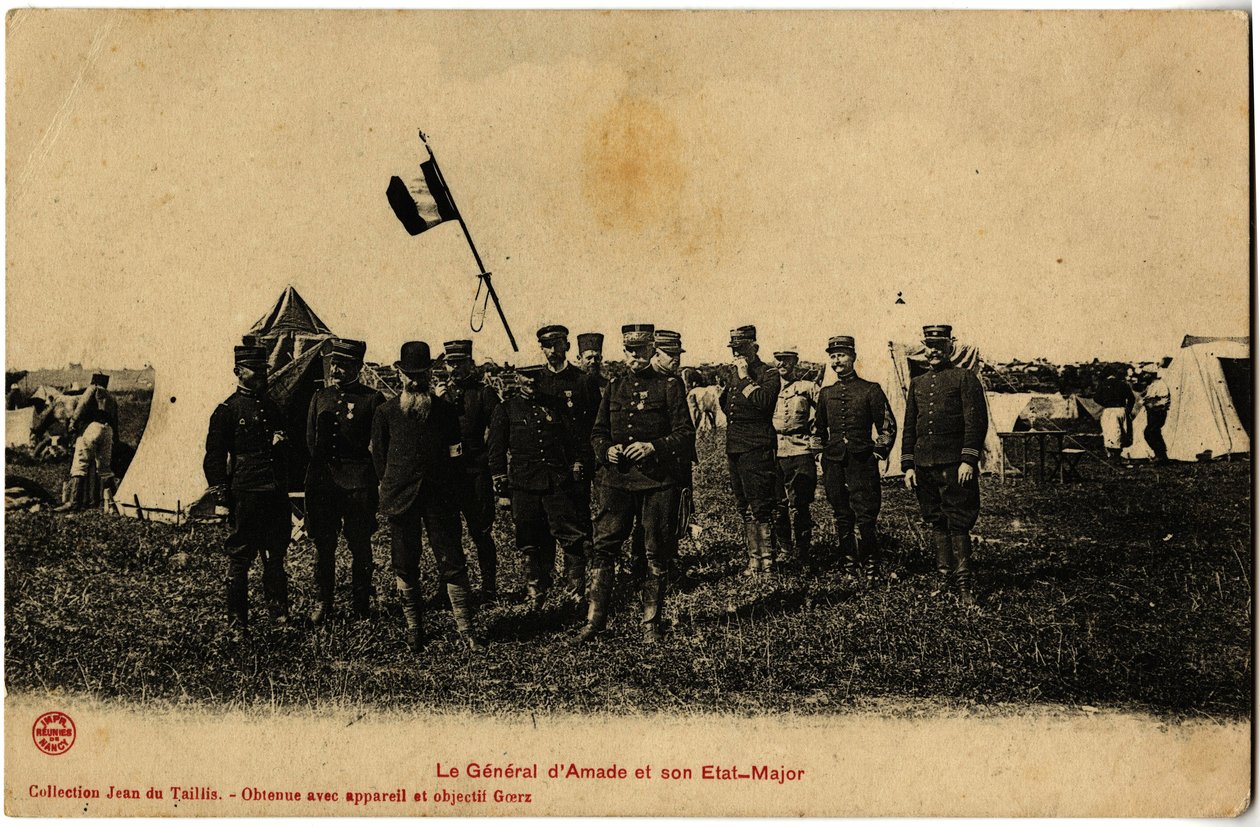 General d#39;Amade (1856–1941) kommanderer franske tropper fra skip i Casablanca, Marokko i 1907, poserer med hovedkvarteret sitt. Postkort fra Selva-samlingen. av Unknown Artist
