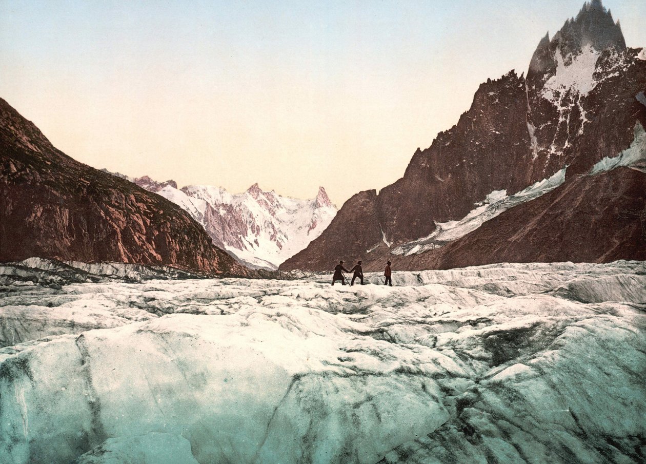 Utsikt over Mont Blanc: Mer de Glace. Fotokrom c. 1890. av Unknown artist