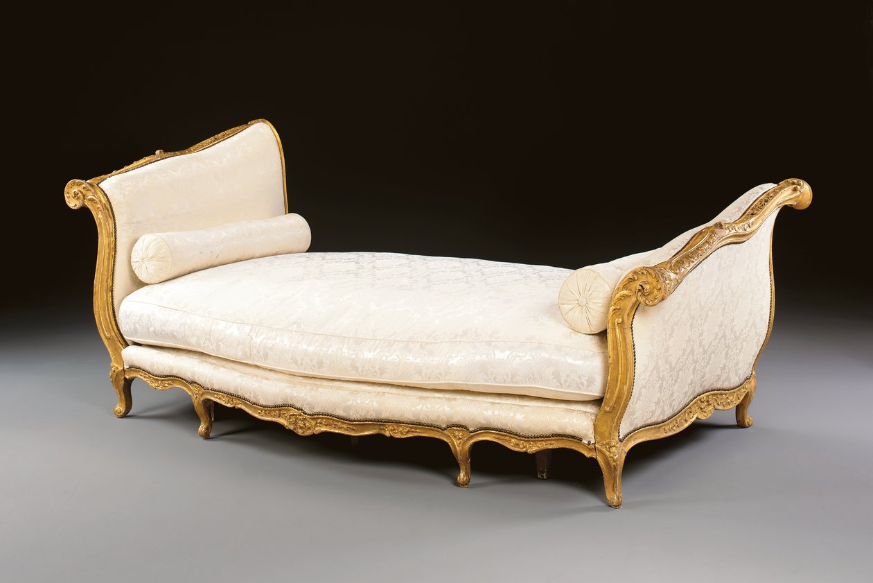 En Louis XV lit de repos, midten av 1700-tallet (forgylttre og silkedamask) av Unknown artist