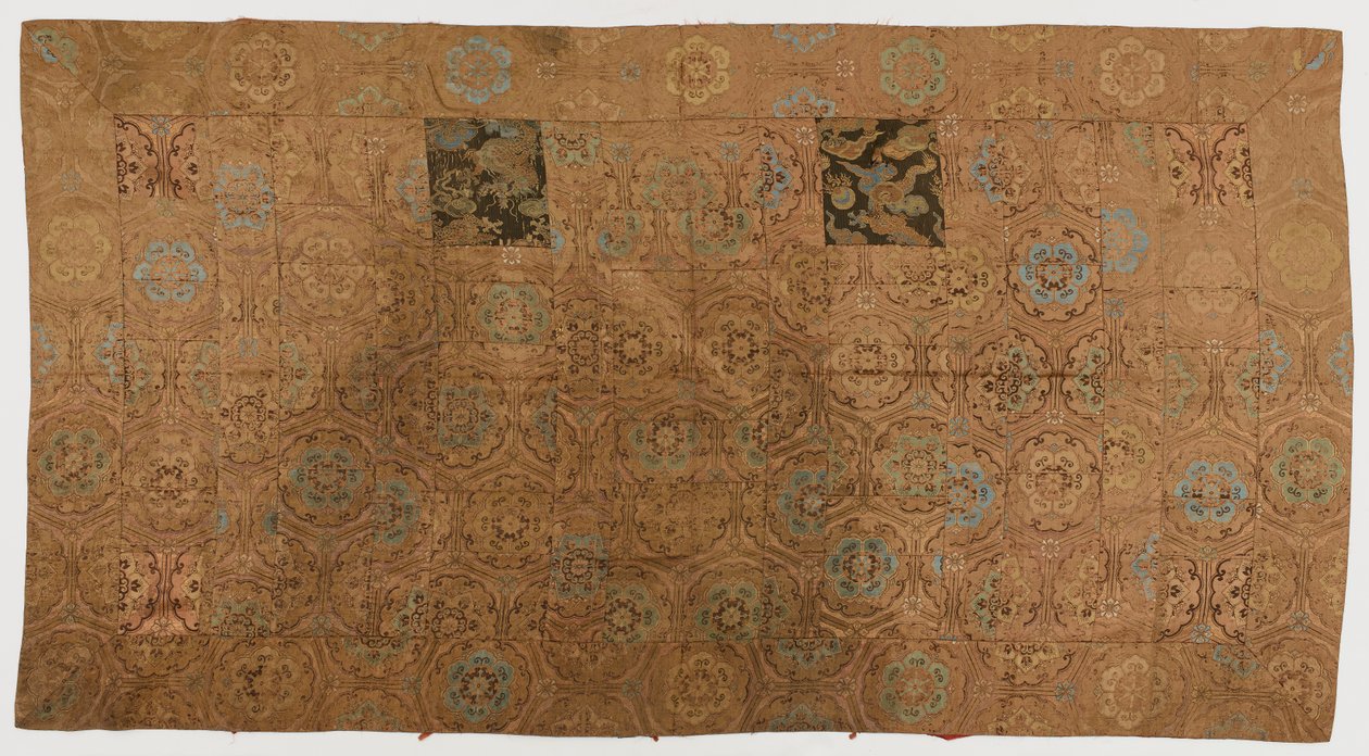 Brokade, silke. En buddhistisk munkekåpe, lappet: Kesa av Unknown artist
