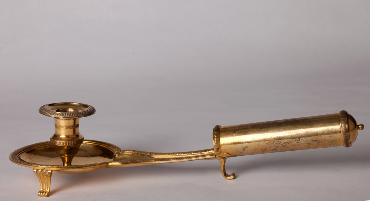 Lysestake. Forgylt på kobber. Begynn 1800-tallet. Empire stil. av Unknown artist
