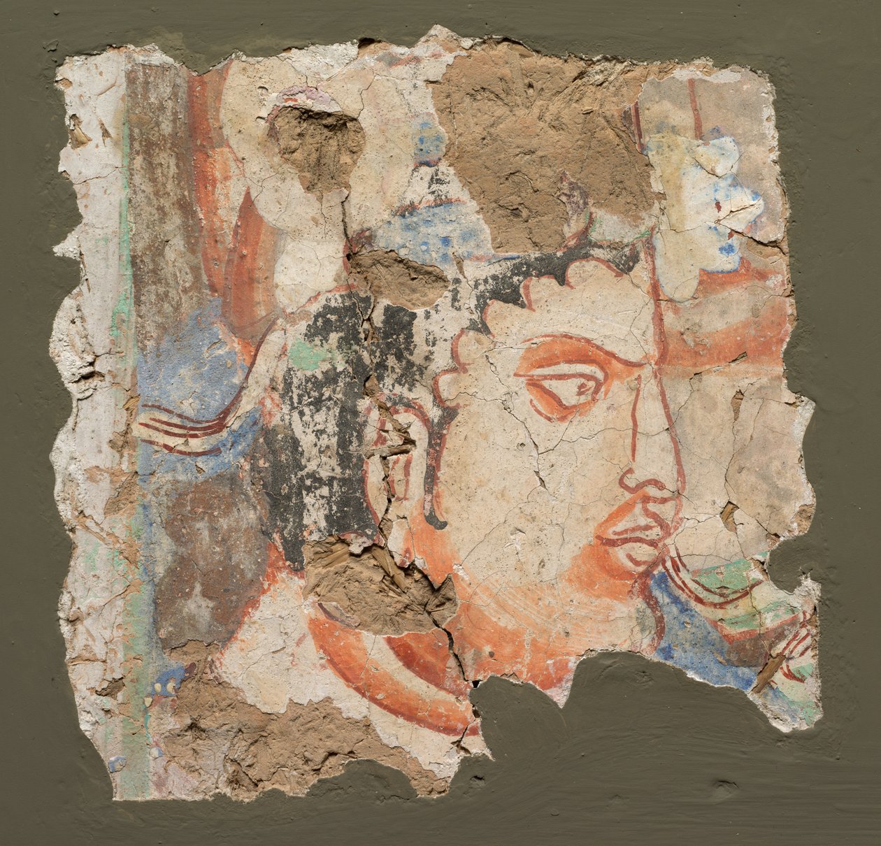 Fragment med et hode av Bodhisattva av Unknown artist