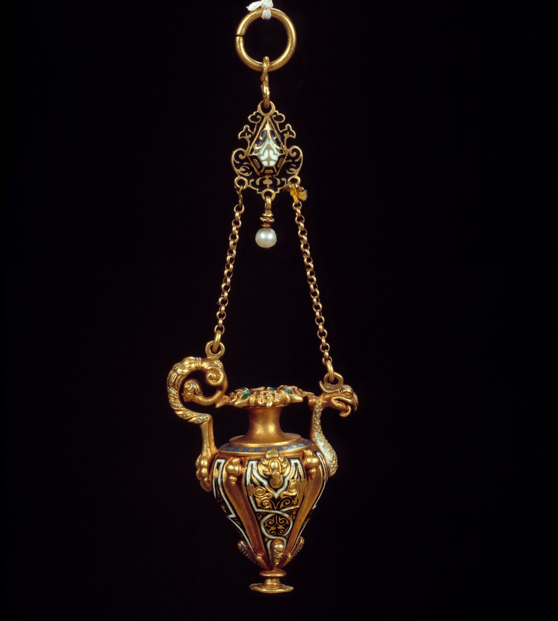 Gull emalje anheng i form av en urne. 1560 Paris, Musée du Louvre av Unknown artist