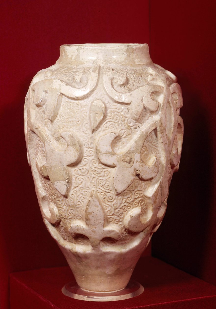 Orientalsk antikk: terrakottavase. Paris fra 1200-tallet, musee du louvre av Unknown artist