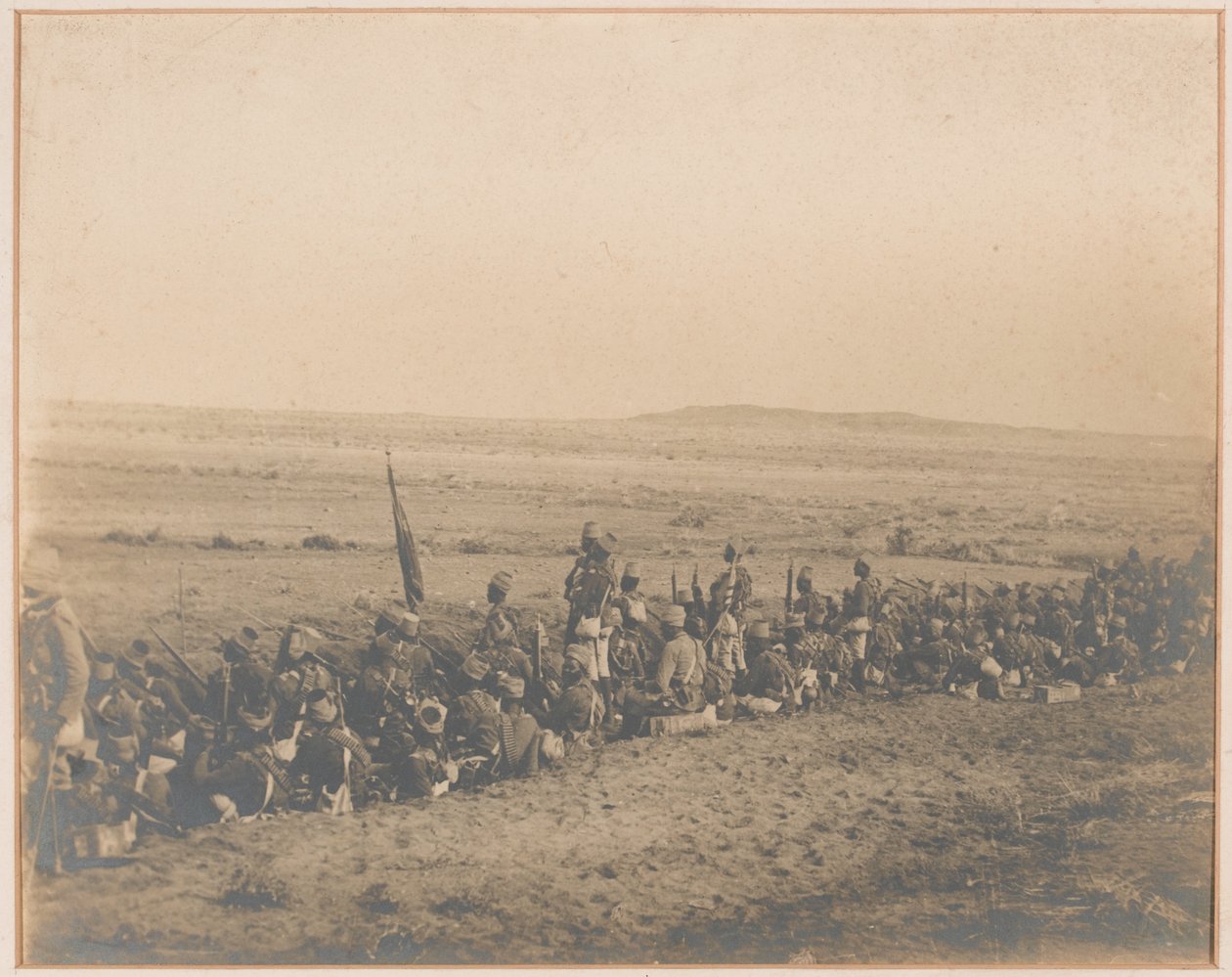 12. sudanesisk bataljon som venter på Dervish-angrepet, Omdurman, 2. september 1898 av Unknown