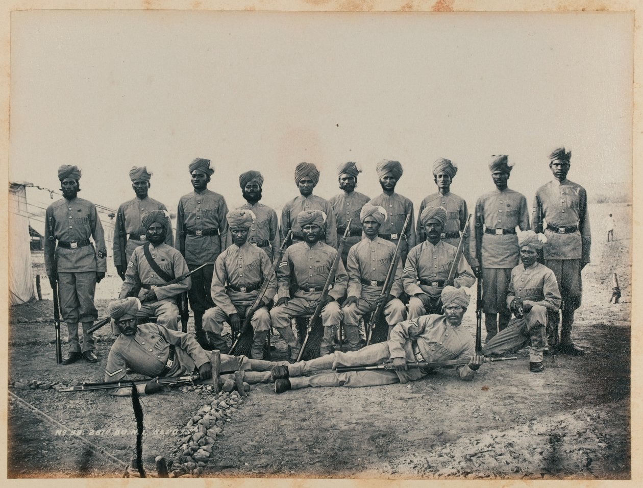28th Bombay Native Infantry Sepoys av Unknown photographer
