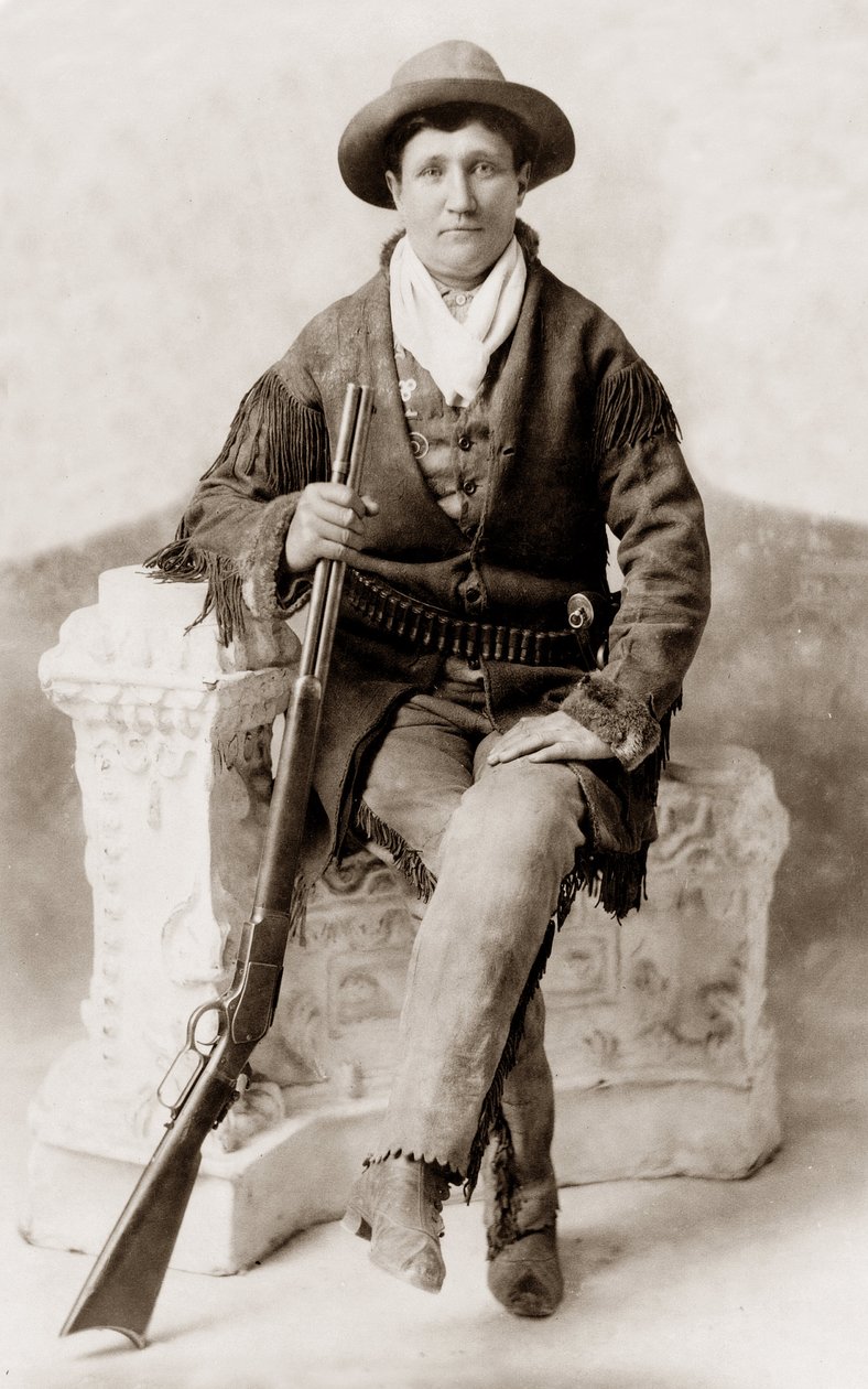 Calamity Jane with Her Rifle: Vintage fotografi av den beryktede grensekarakteren Calamity Jane (Martha Jane Cannary, ca. 1850 av Unknown photographer