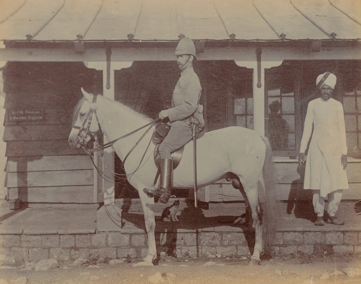 Oberst AM Paterson, kommanderende 1. Bedfordshire Regiment av Unknown photographer