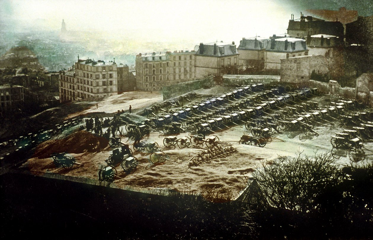 I Montmartre utgjør store regjeringsvåpen en trussel mot Paris 18. mars av Unknown photographer