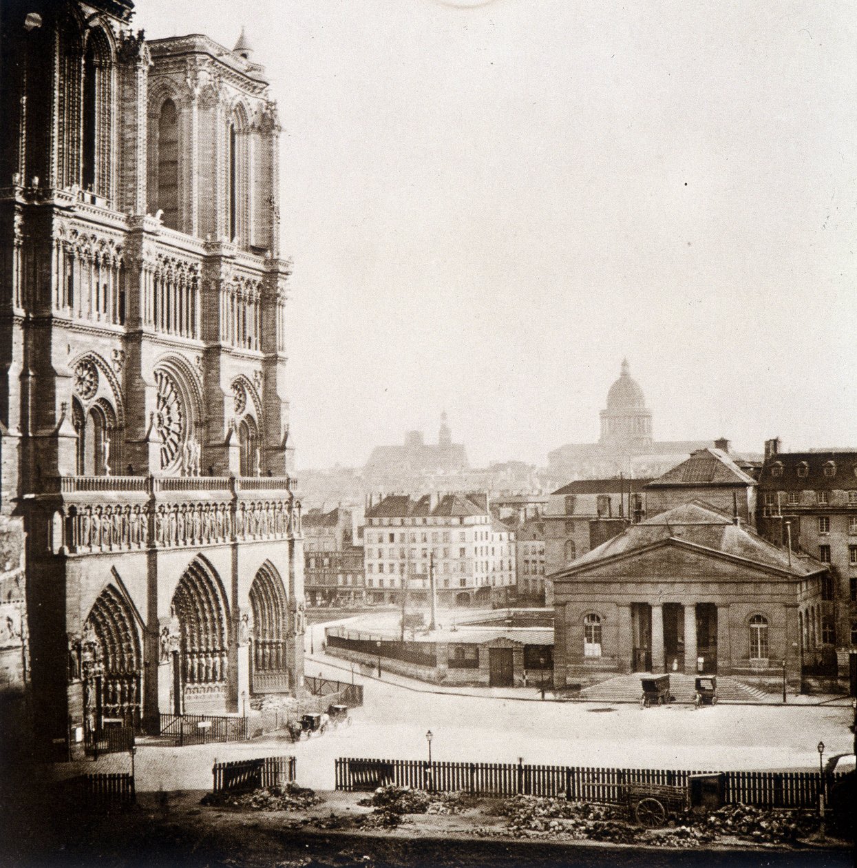Notre Dame de Paris og torget, sent på 1800-tallet av Unknown photographer
