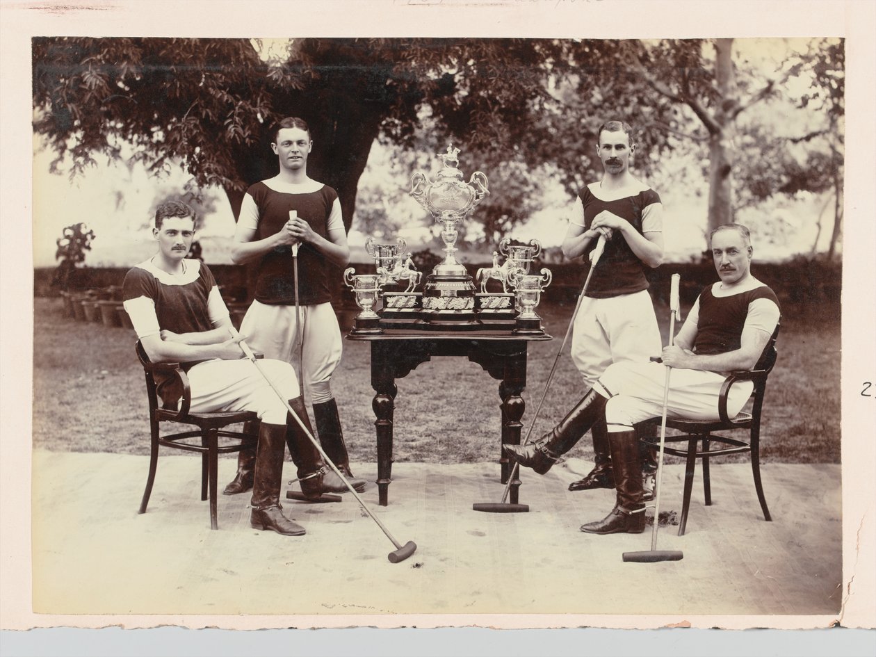 Pololag med trofeer av Unknown photographer