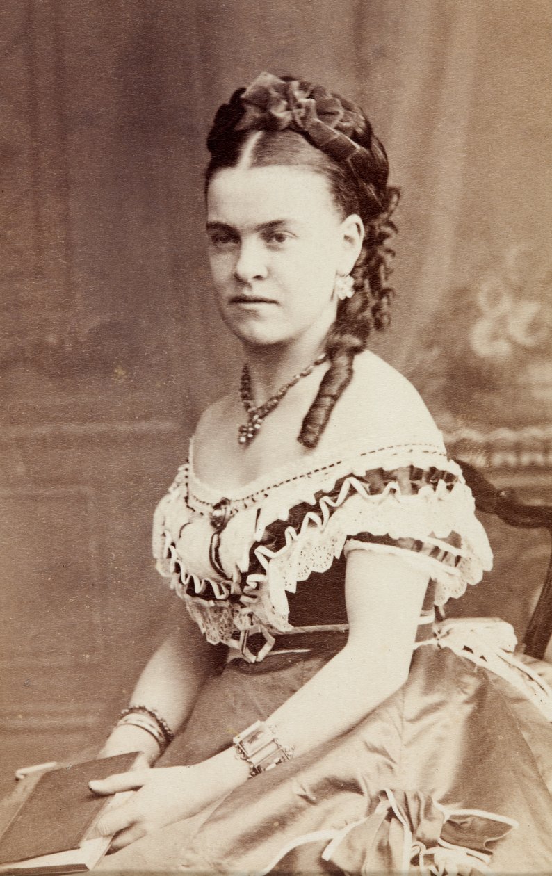 Portrett av Edith Wynne, ca. 1860-tallet (s/hvitt-bilde) av Unknown photographer