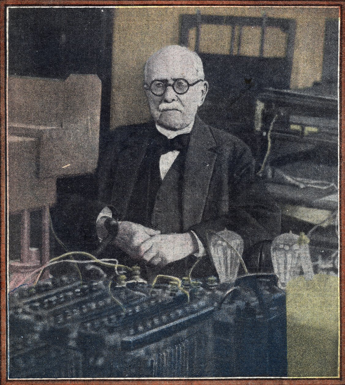 Portrett av fysikeren Edouard Branly (1844–1940) (Portrett av den franske oppfinneren og fysikeren Edouard Branly) Fra «Le pelerin», mai 1934. Privat samling. av Unknown photographer