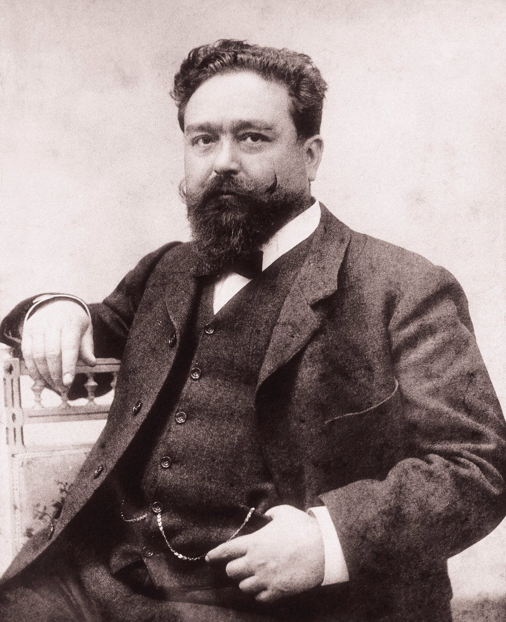 Portrett av Isaac Albeniz (1860-1909), spansk pianist og komponist. Fotografi, 1886. Foundation Albeniz, Madrid. av Unknown photographer