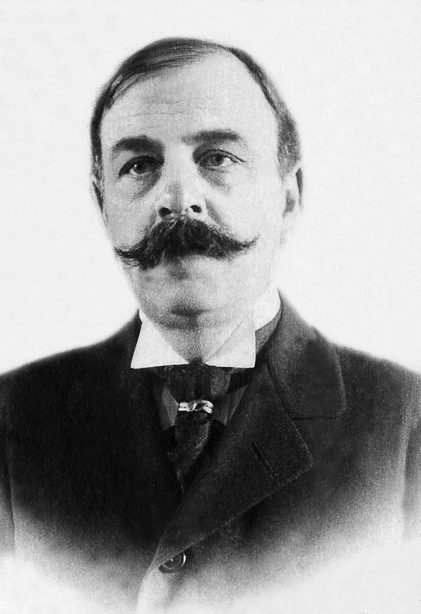 Portrett av Octave Mirbeau (1848–1917), fransk forfatter og romanforfatter. av Unknown photographer