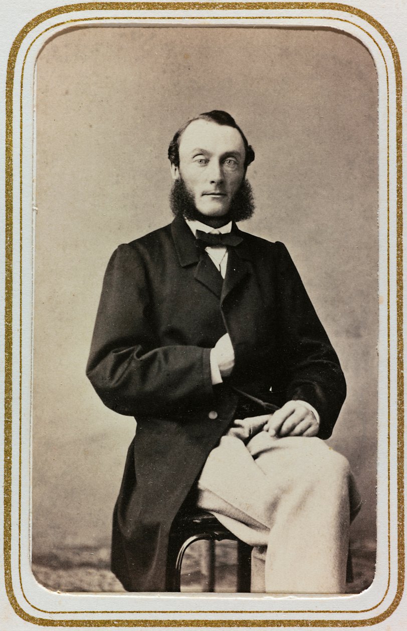 Portrett av en mann, visittkort; støtten inneholder indikasjonen «Robert Ditzinger (1826–1891)» av Unknown photographer