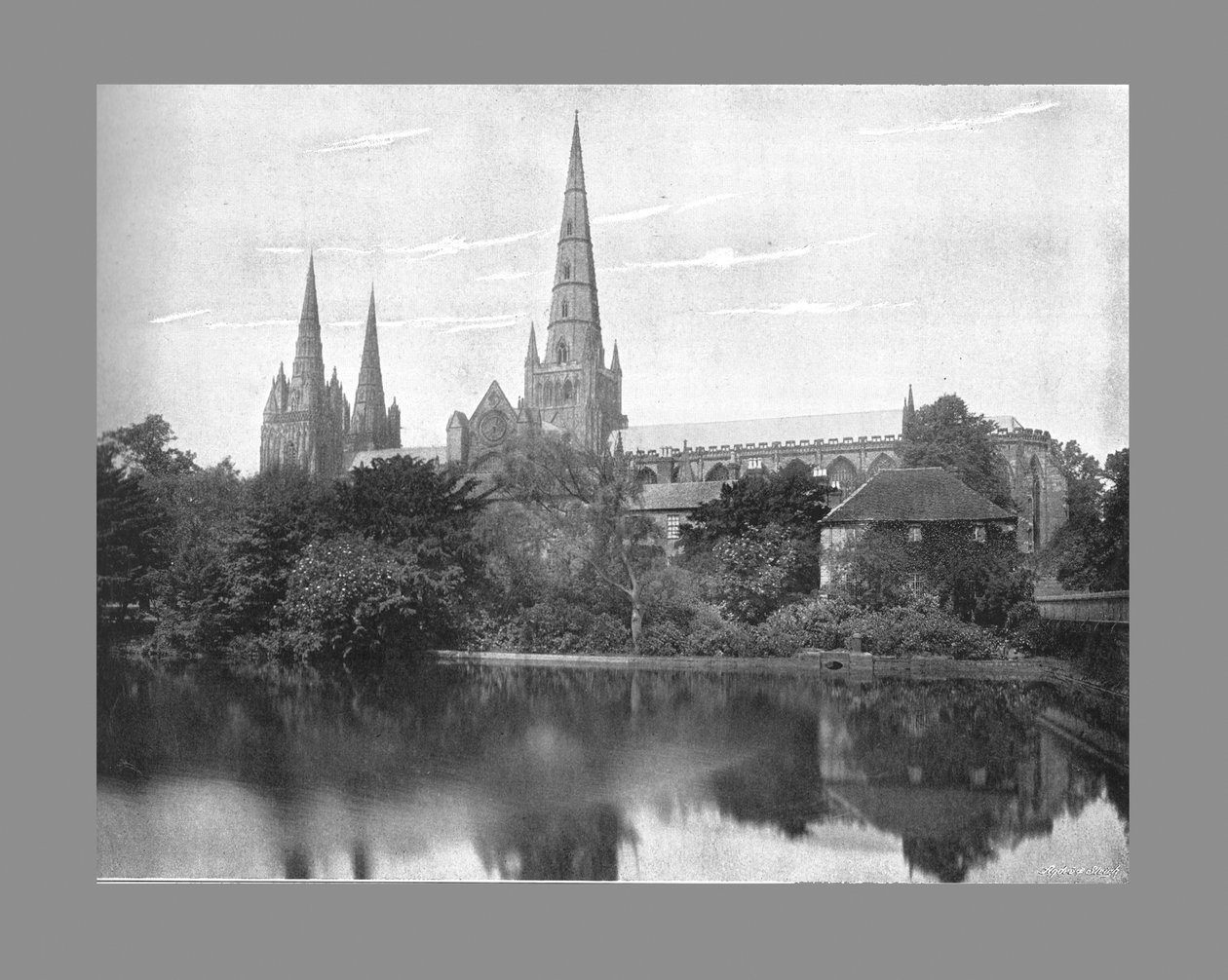 Lichfield Cathedral, ca 1900 av Valentine and Sons Ltd
