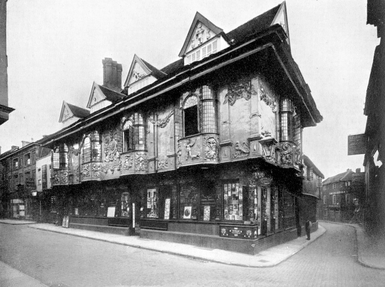 Ancient house, Ipswich, Suffolk, England, 1924-1926. av Valentine and Sons Ltd