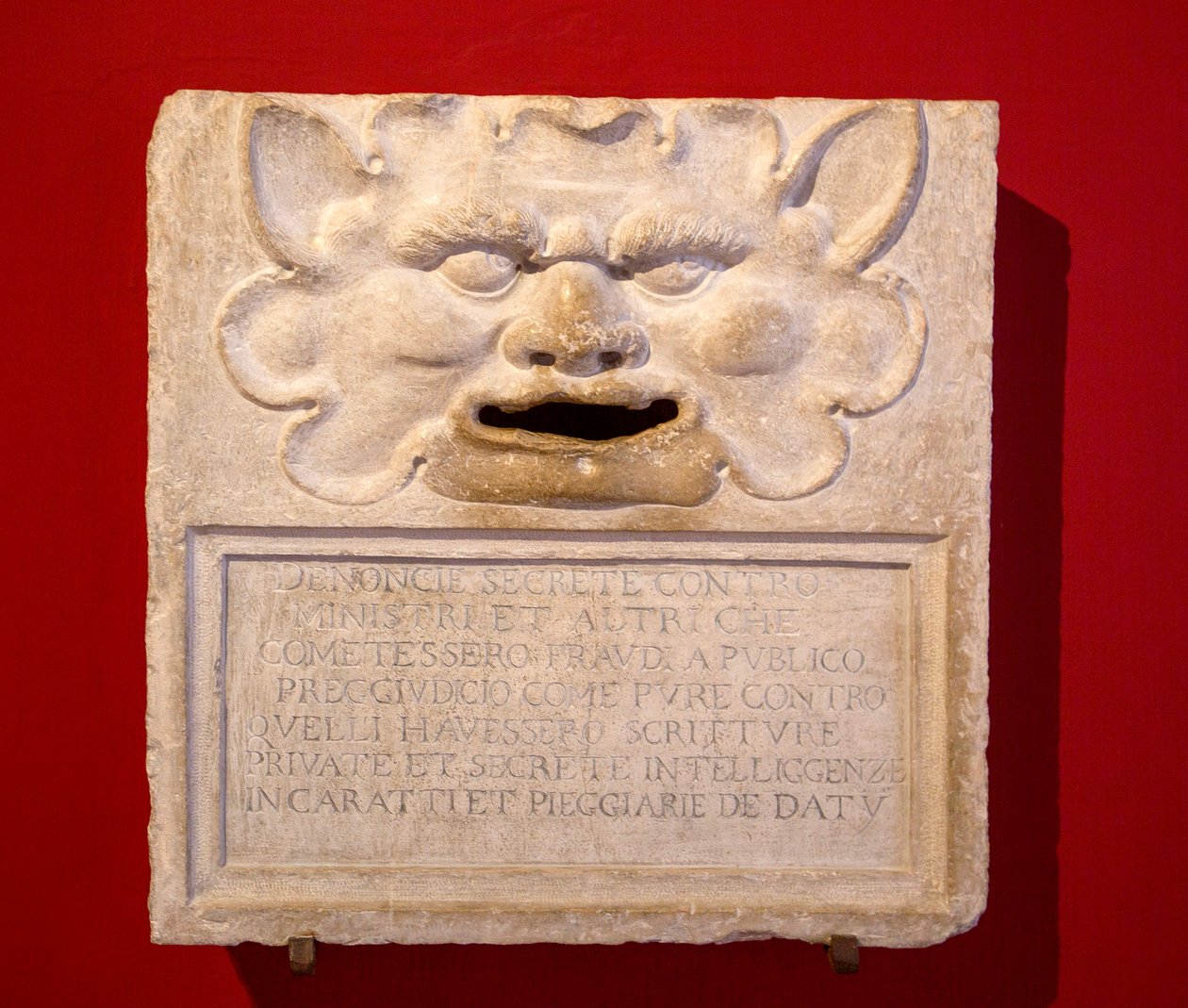 Sannhetens munn (Bocca di Leone) (marmor) av Venetian School