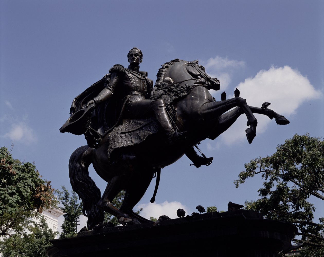 Monument til Simon Bolivar på Plaza Bolivar (bronse) av Venezuelan School