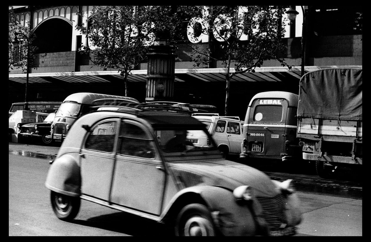 Les halles de Paris like før rivingen av august 1971 (s/hvitt-bilde) av Victor Baltard