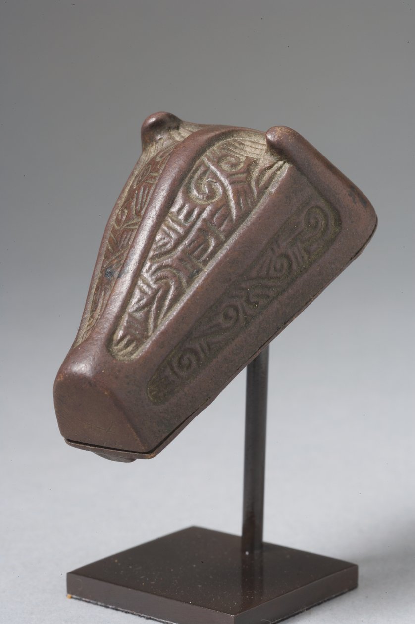 Brosje i form av et bjørnehode (bronse) av Viking