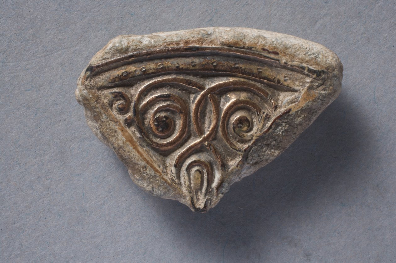 Vekt med innlagt angelsaksisk metallverk (bly og forgylt bronse) av Viking