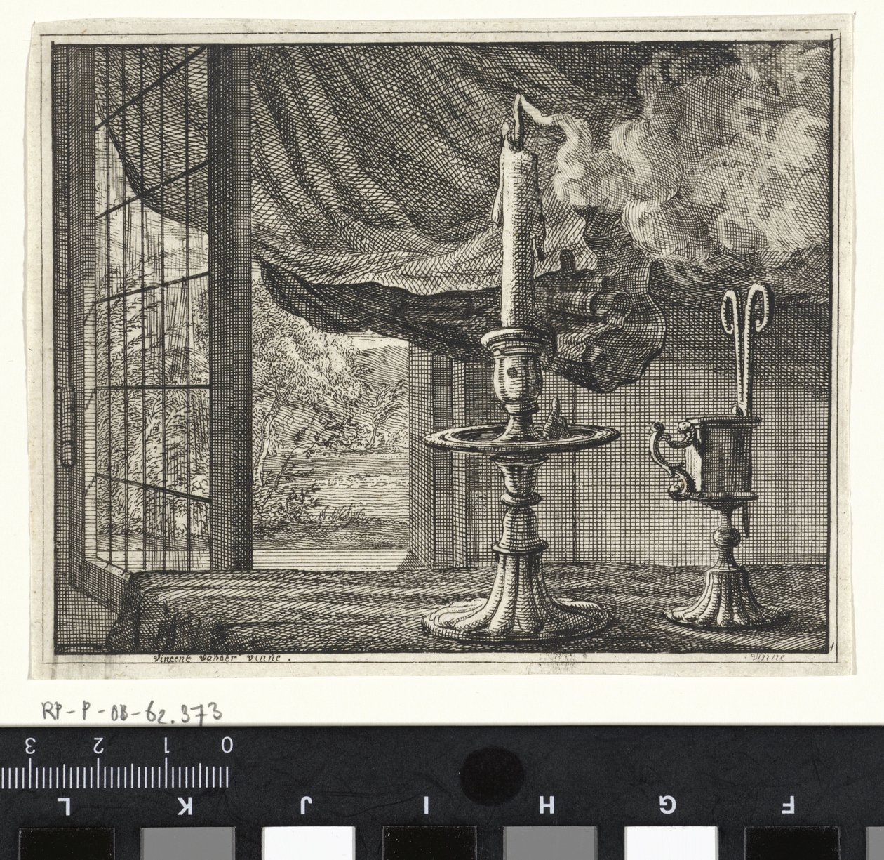 Slukket stearinlys foran et åpent vindu av Vincent Laurensz. van der Vinne (II)